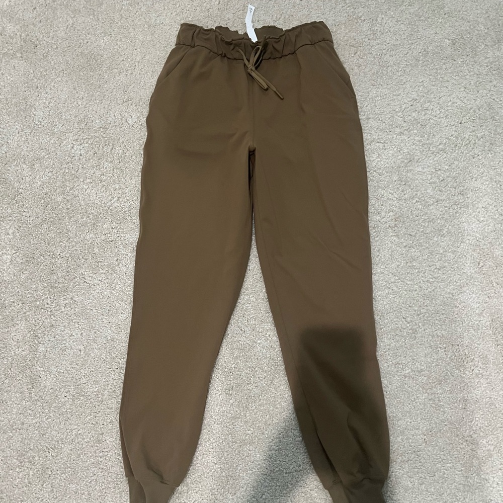 Lululemon high rise stretch jogger artifact color size 6